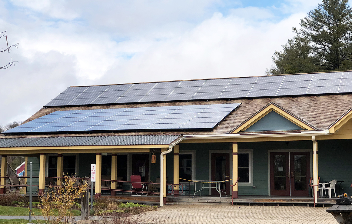 rs24112web-cohousing-community-walks-the-talk-with-solar-power-hero-1162x739